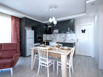 Alanya Konaklı 2+1 Tatil Dairesi | Denize 100m | Havuzlu | Arman Residence
